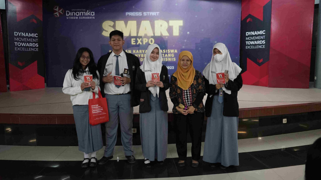 Siswa-Siswi SMA Hang Tuah 2 Sidoarjo Datang ke Undika untuk Belajar Membangun Startup