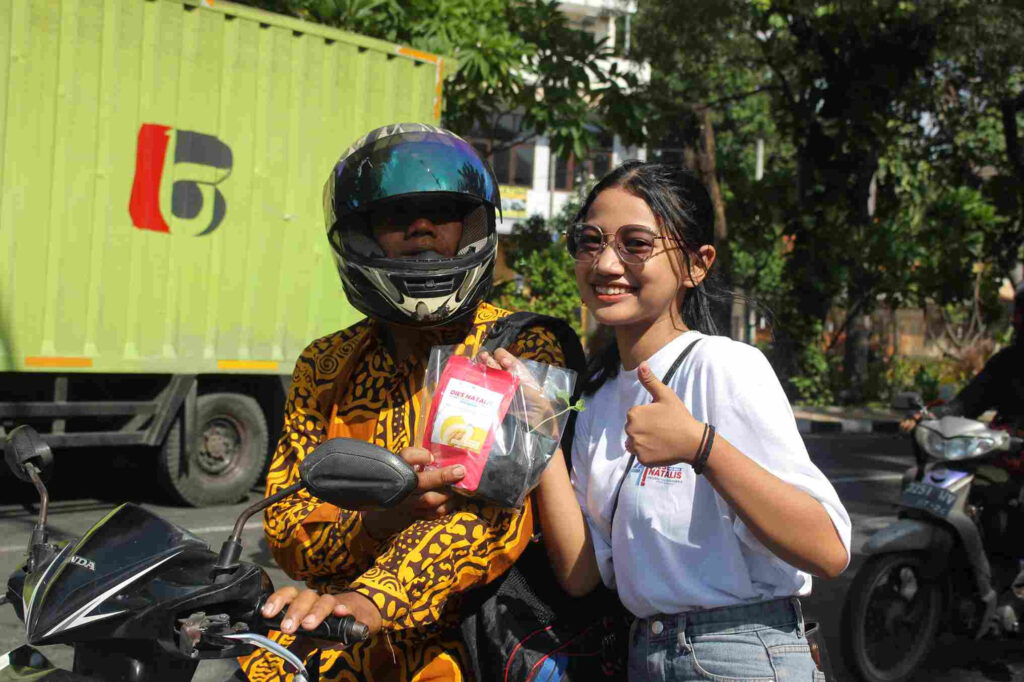 Pawai Motor Listrik Kampanyekan Urban Farming dan Indonesia Emas 2045 Ramaikan Dies Natalis ke-41