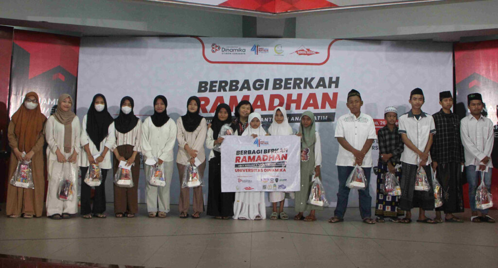 Berbagi Berkah Ramadhan bersama 50 Anak Yatim di Surabaya