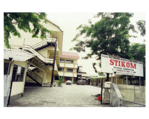 STIKOM Universitas Dinamika