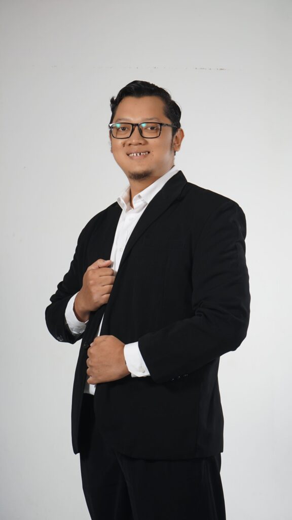 Wigananda Firdaus Putra Aditya Kepala Pusat Layanan Karir dan Alumni (PLKA) universitas dinamika