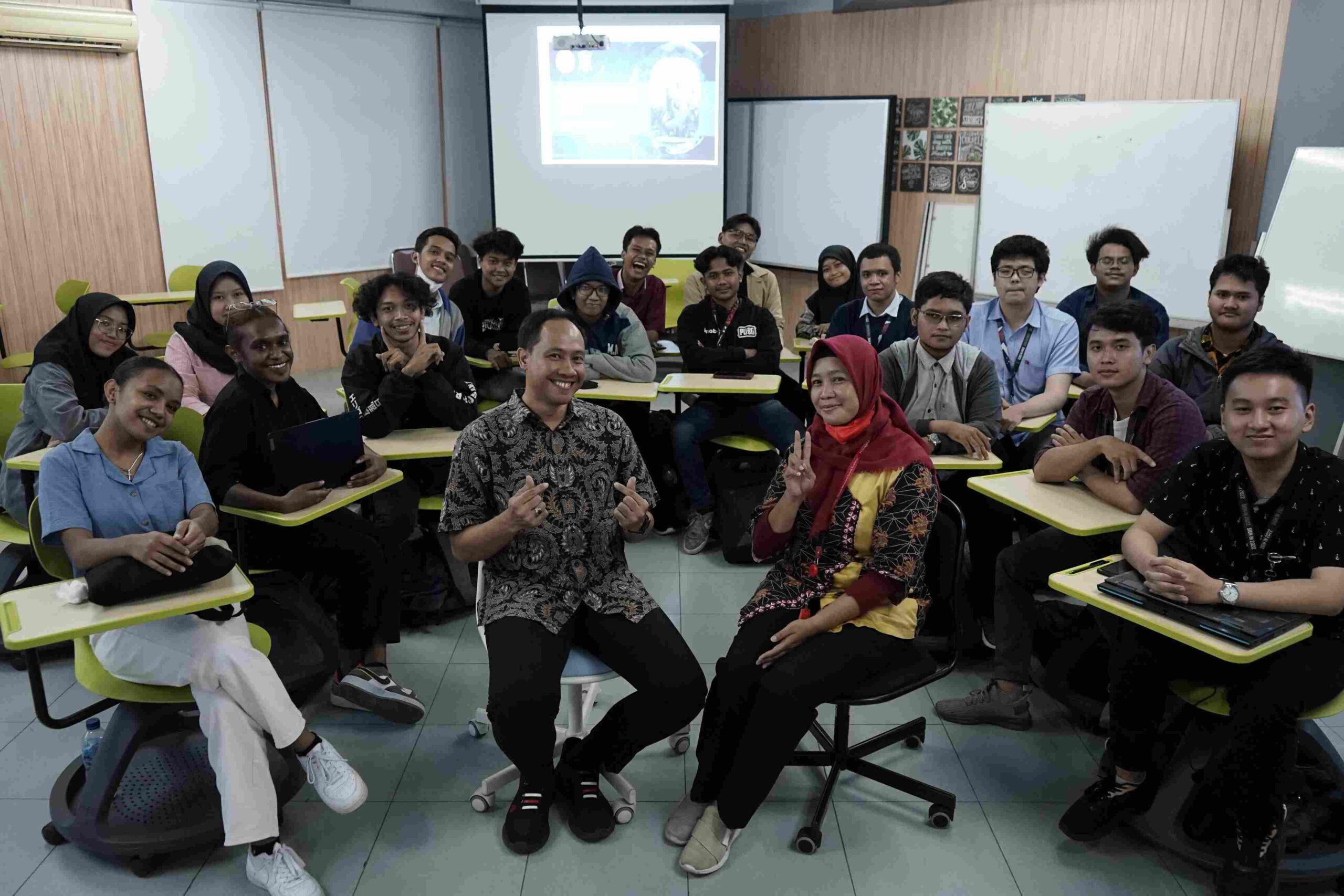 Kuliah Asik Bareng Praktisi, Sukseskan Program MBKM