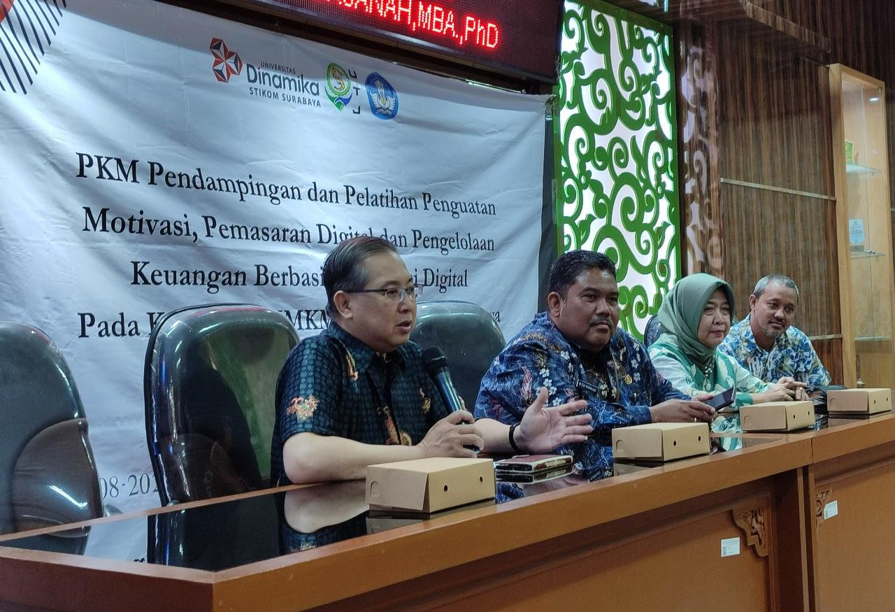 Dosen Undika Bersama Mahasiswa, Dampingi Kelompok UMKM di Sidoarjo